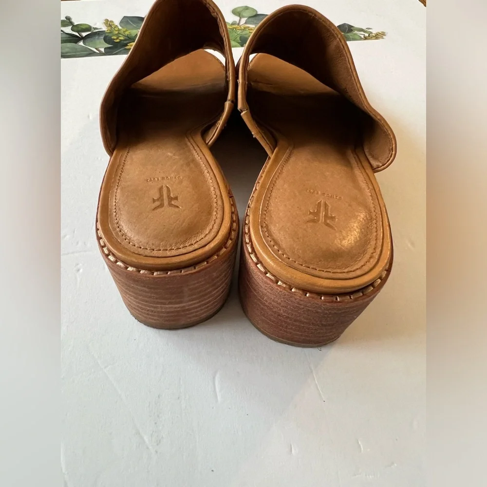 Frye Women’s Cindy Mule Peep Toe Healed Sandals - Picture 3 of 5